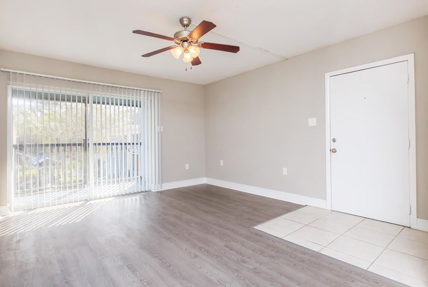Seastone Apartments in Temple Terrace, FL ApartmentsForBulls