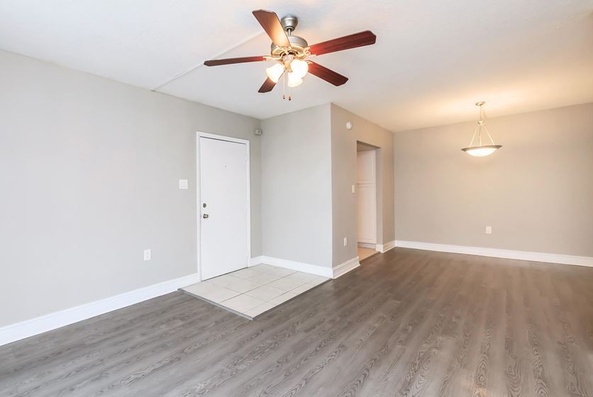 Seastone Apartments in Temple Terrace, FL ApartmentsForBulls