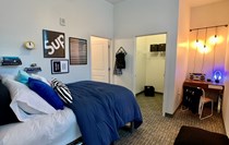 Photo of Lark on 42nd 