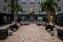 Outdoor-Lounge-04-Halo-46-Tampa-12