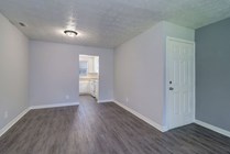 2x2 Dining Area