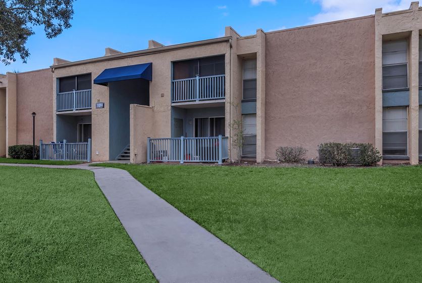 Seastone Apartments in Temple Terrace, FL ApartmentsForBulls